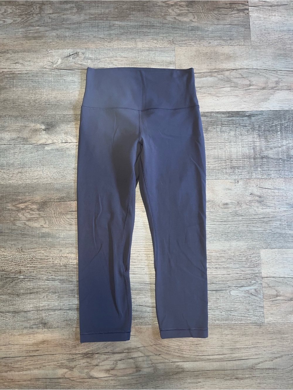 Lululemon Align High-Rise Crop 21" Leggings in Purple size 6